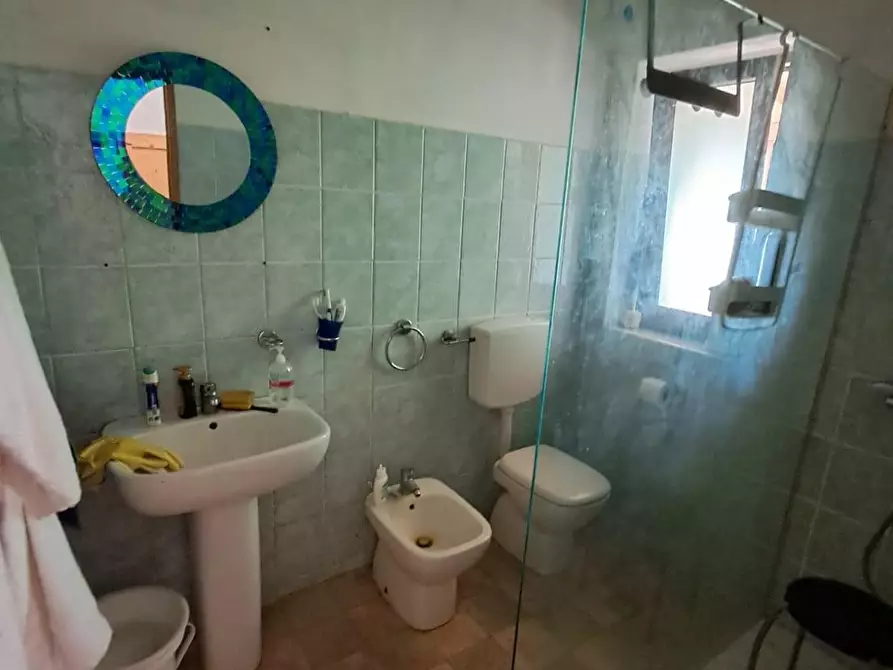 Immagine 5 di Villa in vendita  a Terricciola