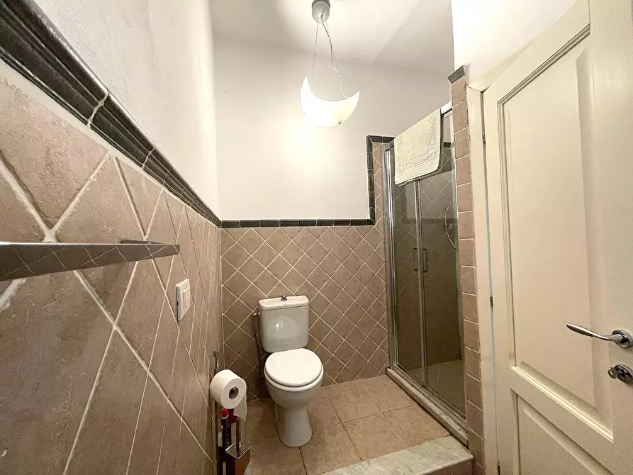 Immagine 14 di Appartamento in vendita  a Pietrasanta