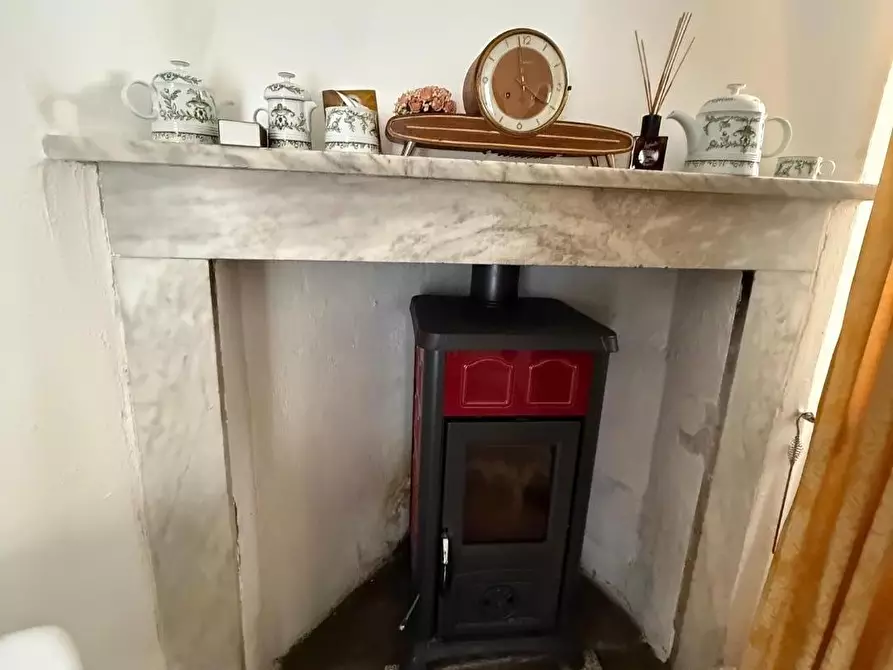 Immagine 6 di Villetta a schiera in vendita  a Massa