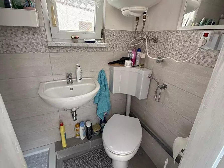 Immagine 24 di Villetta a schiera in vendita  a Massa