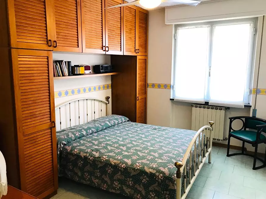 Immagine 14 di Appartamento in vendita  a Massa