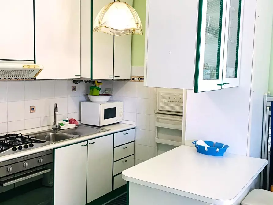 Immagine 7 di Appartamento in vendita  a Massa