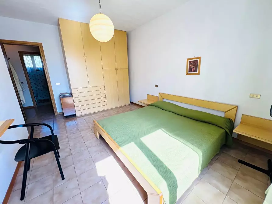 Immagine 10 di Appartamento in vendita  a Massa