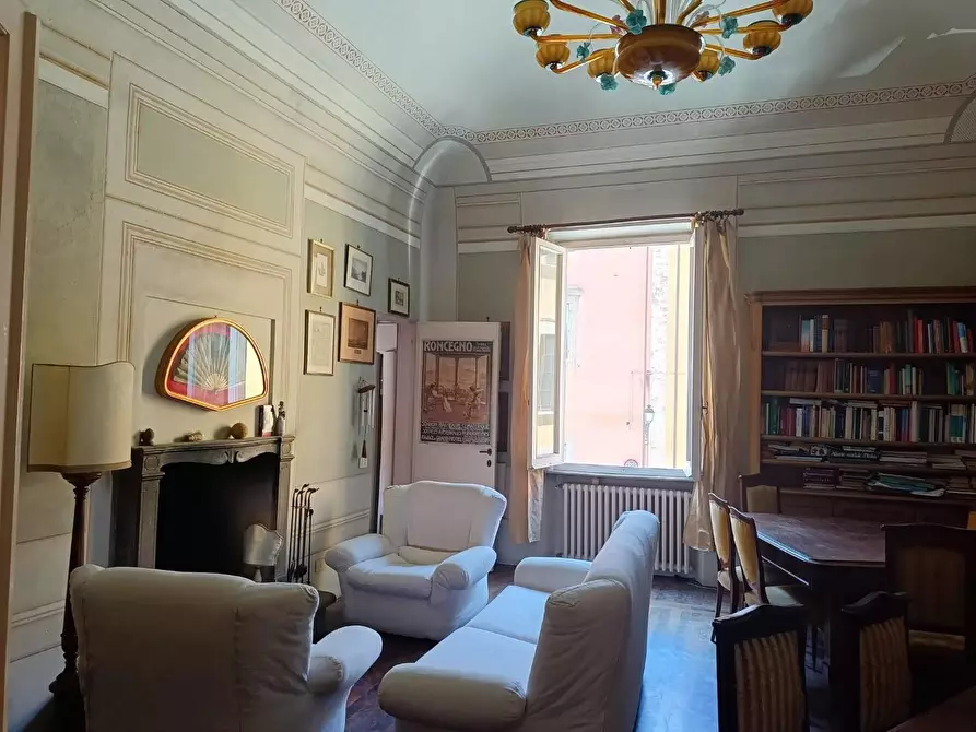 Immagine 47 di Palazzo in vendita  a Pisa