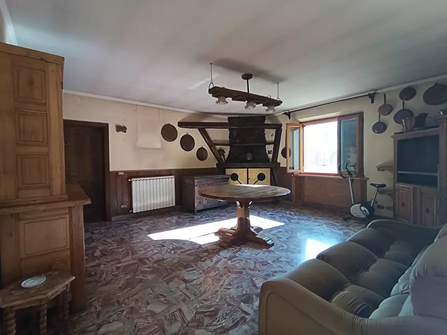 Immagine 3 di Appartamento in vendita  a Barga