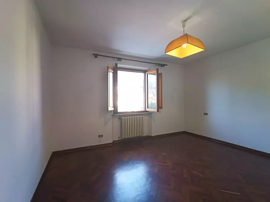 Immagine 12 di Appartamento in vendita  a Barga