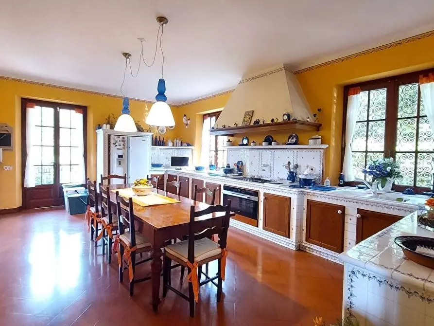 Immagine 28 di Villa in vendita  a Lucca