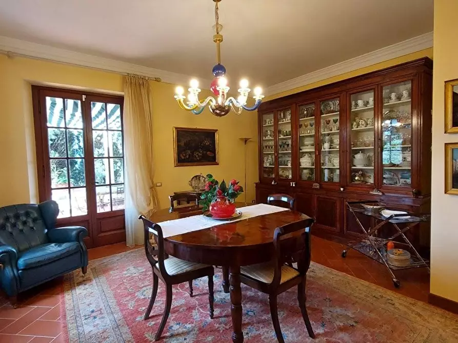 Immagine 26 di Villa in vendita  a Lucca