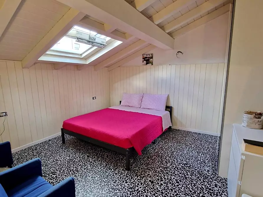 Immagine 39 di Villa in vendita  a Viareggio