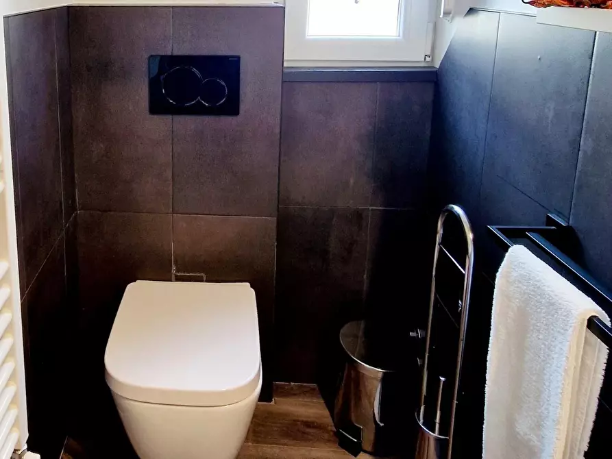 Immagine 31 di Villa in vendita  a Viareggio