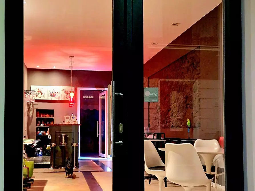 Immagine 12 di Villa in vendita  a Viareggio