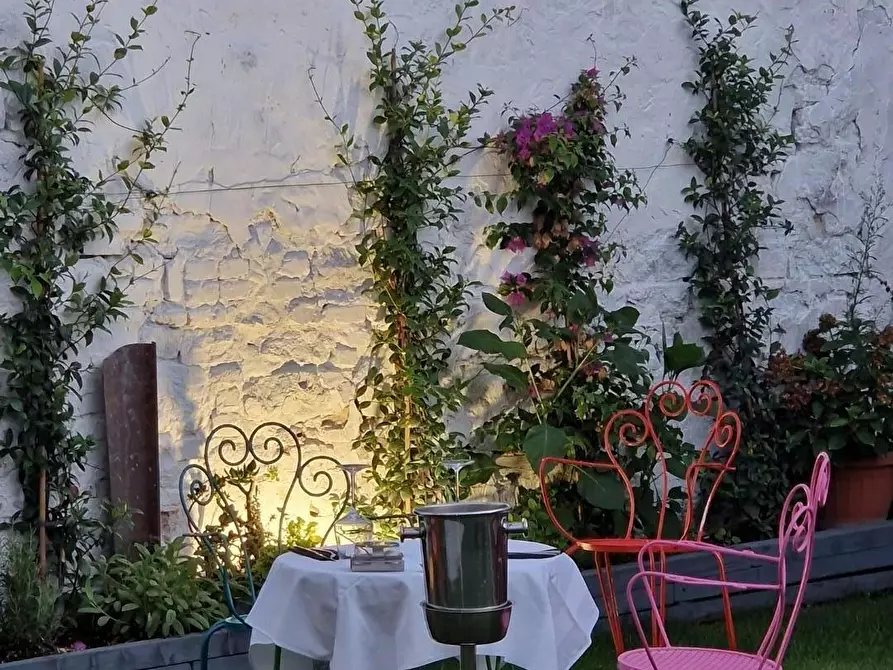 Immagine 3 di Villa in vendita  a Viareggio