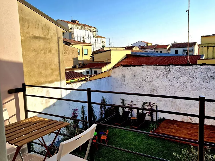 Immagine 25 di Villa in vendita  a Viareggio