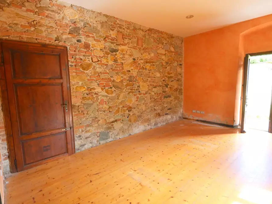 Immagine 29 di Casa indipendente in vendita  a Buti