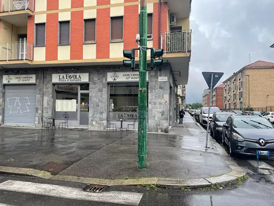 Immagine 4 di Attività commerciale in vendita  a Torino