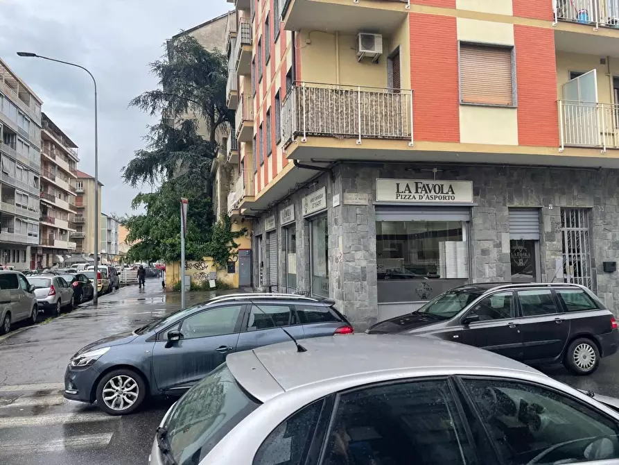 Immagine 3 di Attività commerciale in vendita  a Torino
