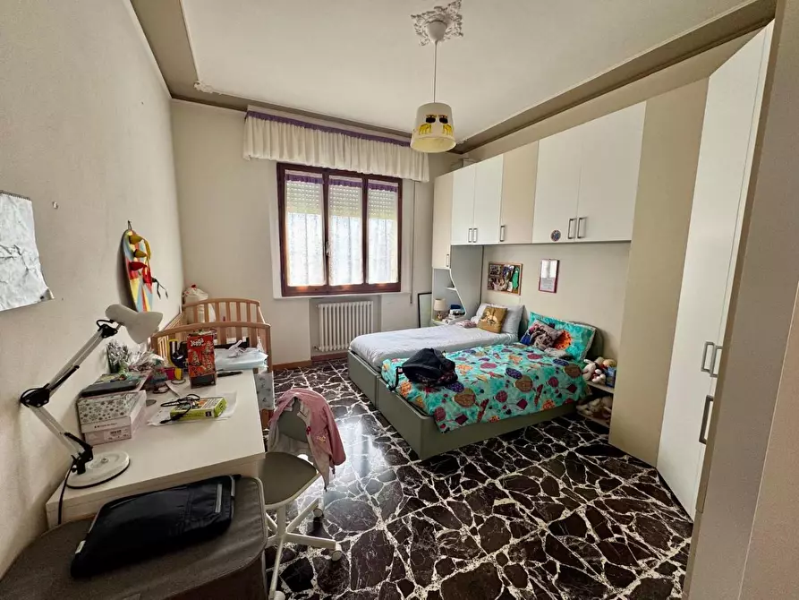 Immagine 14 di Appartamento in vendita  a Siena