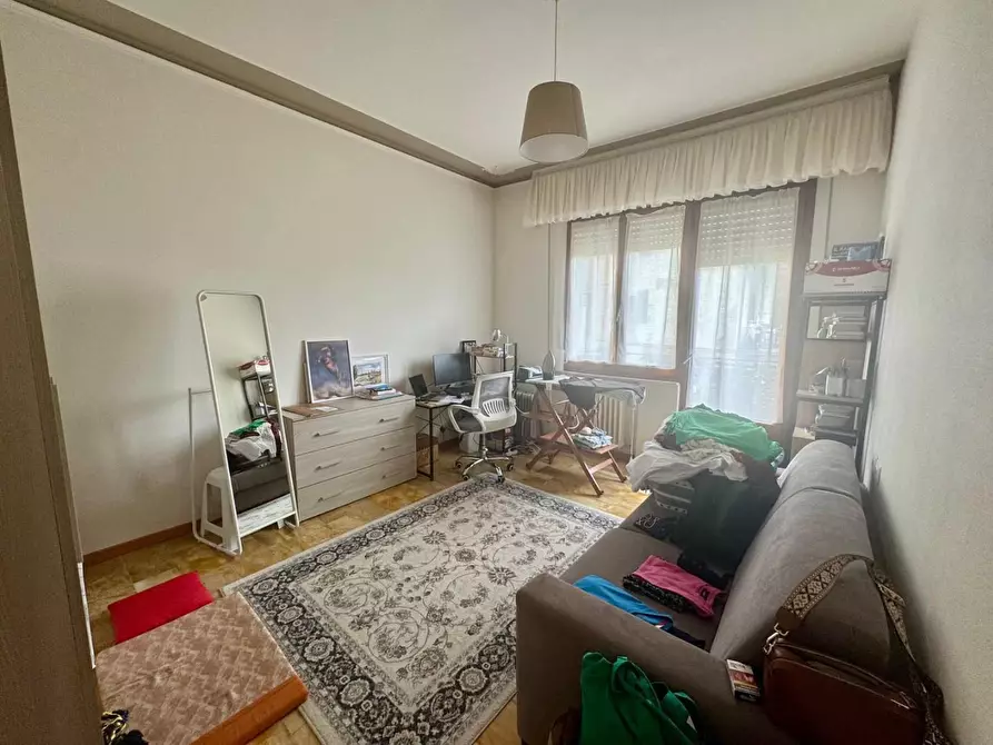 Immagine 21 di Appartamento in vendita  a Siena