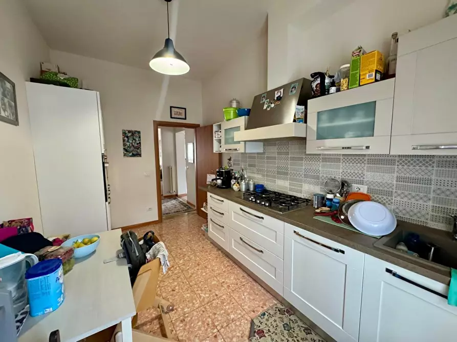 Immagine 9 di Appartamento in vendita  a Siena