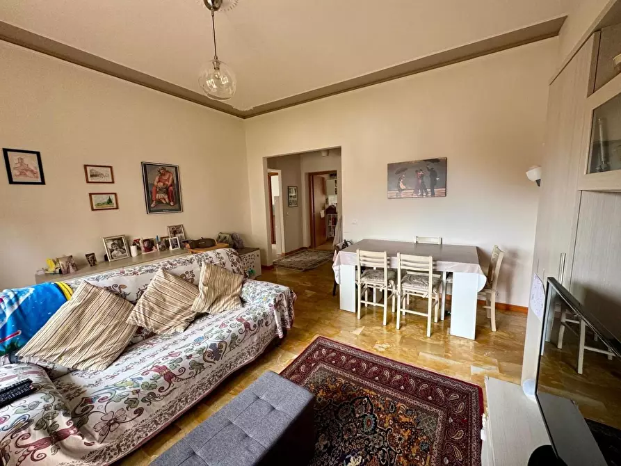 Immagine 4 di Appartamento in vendita  a Siena