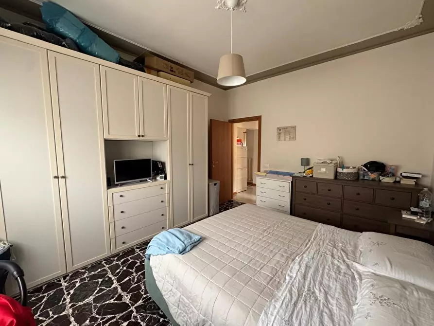 Immagine 18 di Appartamento in vendita  a Siena