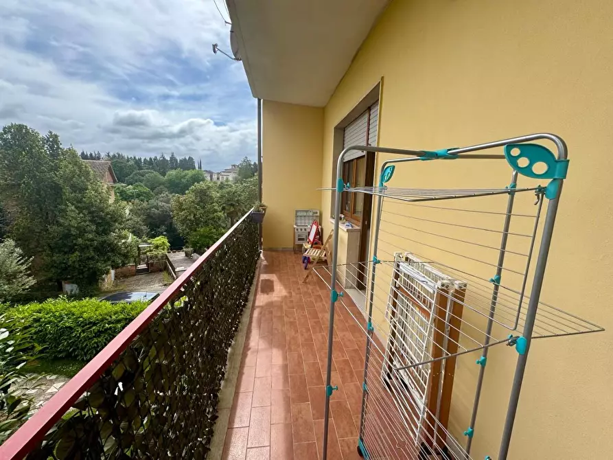 Immagine 6 di Appartamento in vendita  a Siena