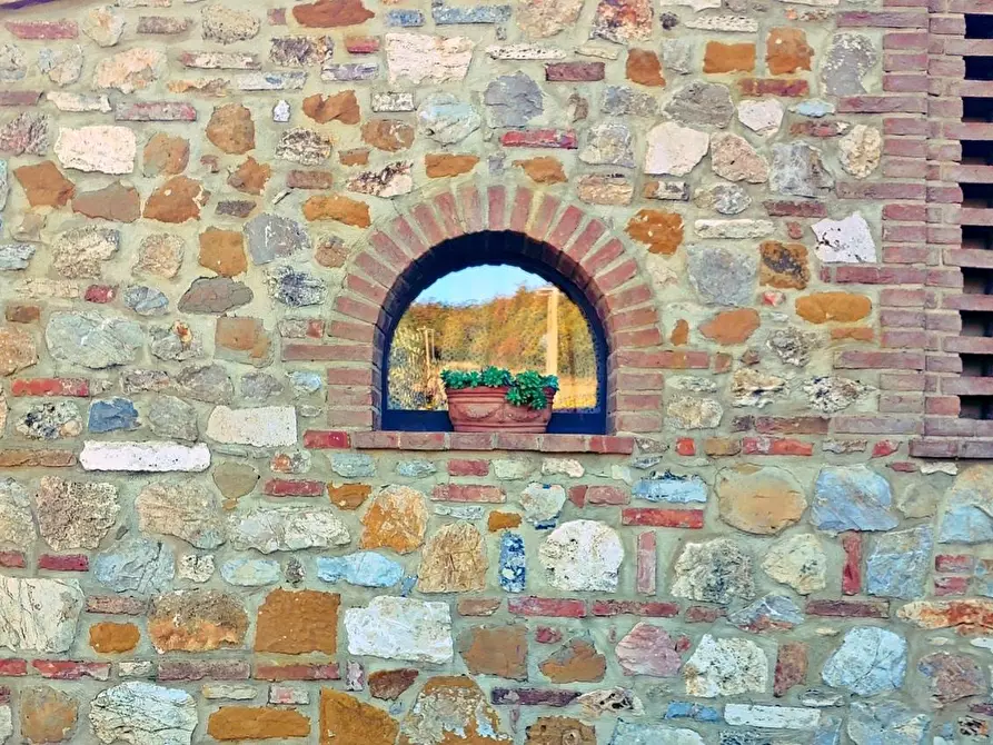 Immagine 28 di Casa colonica in vendita  a Rapolano Terme