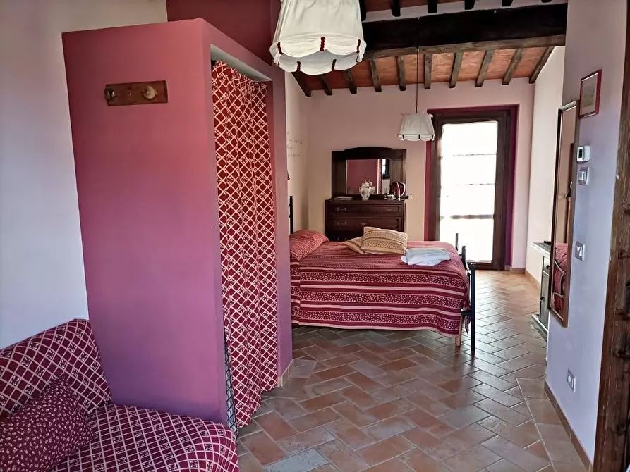 Immagine 50 di Casa colonica in vendita  a Rapolano Terme