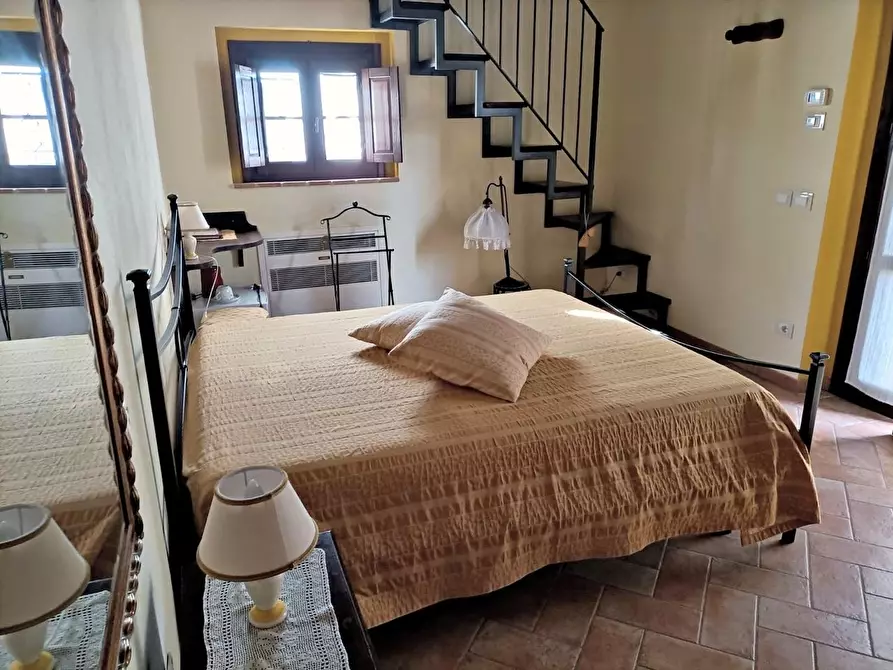 Immagine 53 di Casa colonica in vendita  a Rapolano Terme