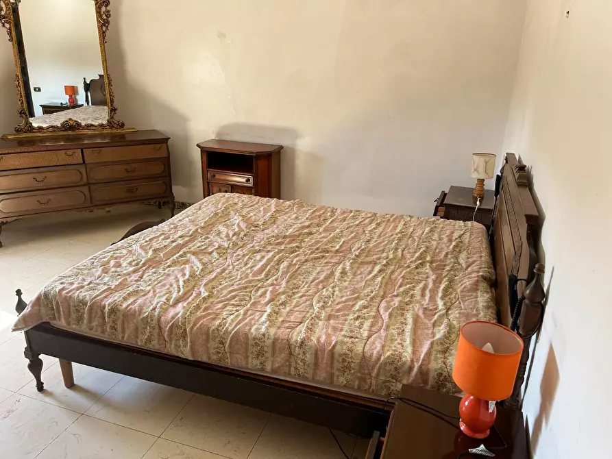 Immagine 16 di Appartamento in vendita  a Massa