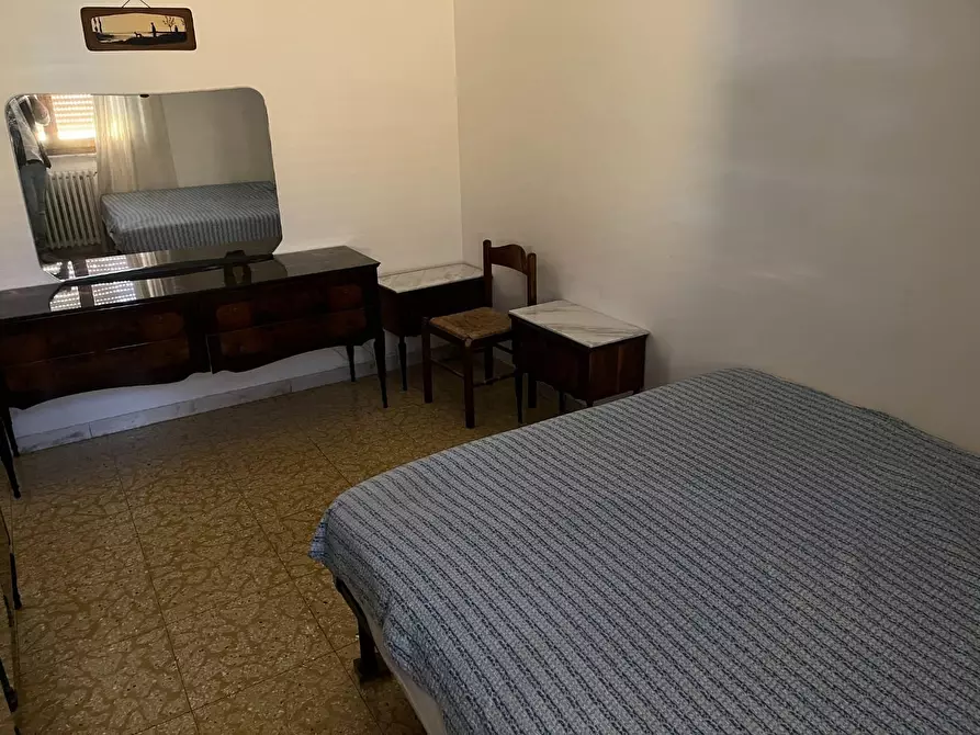 Immagine 11 di Appartamento in vendita  a Massa