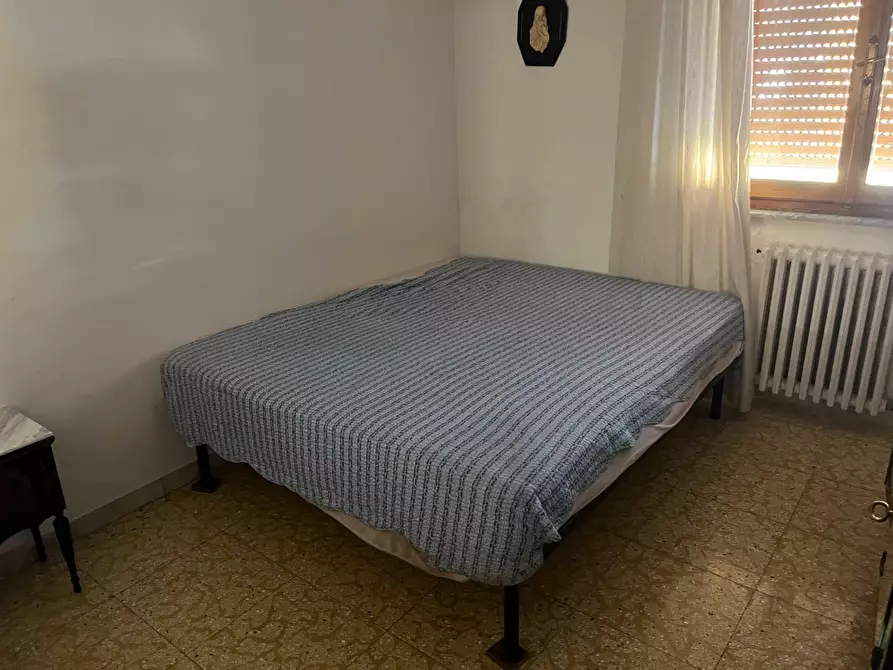 Immagine 12 di Appartamento in vendita  a Massa