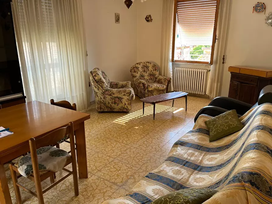 Immagine 6 di Appartamento in vendita  a Massa