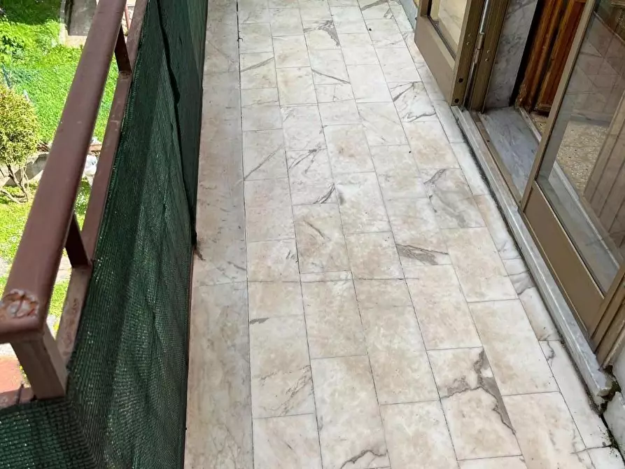 Immagine 4 di Appartamento in vendita  a Massa