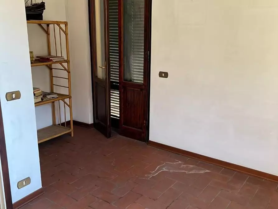 Immagine 27 di Casa semindipendente in vendita  a Montignoso