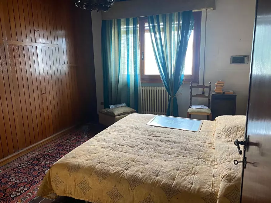 Immagine 28 di Villa in vendita  a Viareggio