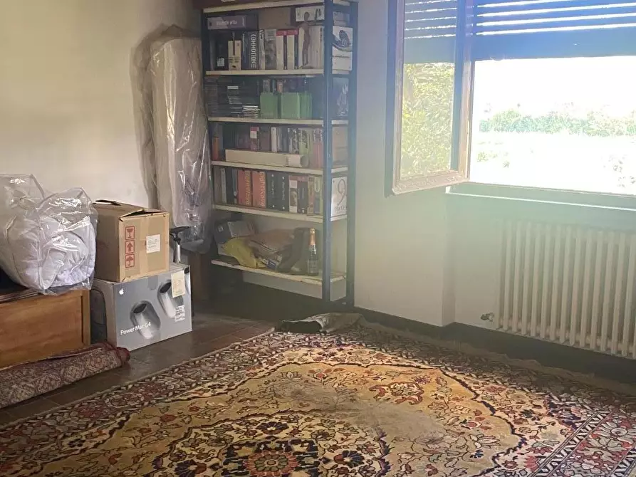 Immagine 48 di Villa in vendita  a Viareggio