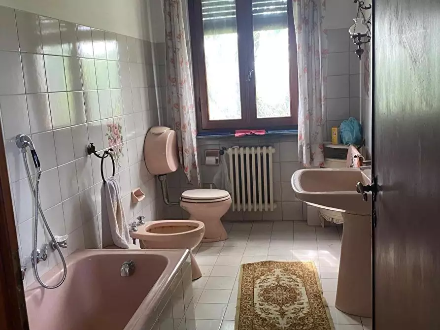 Immagine 32 di Villa in vendita  a Viareggio