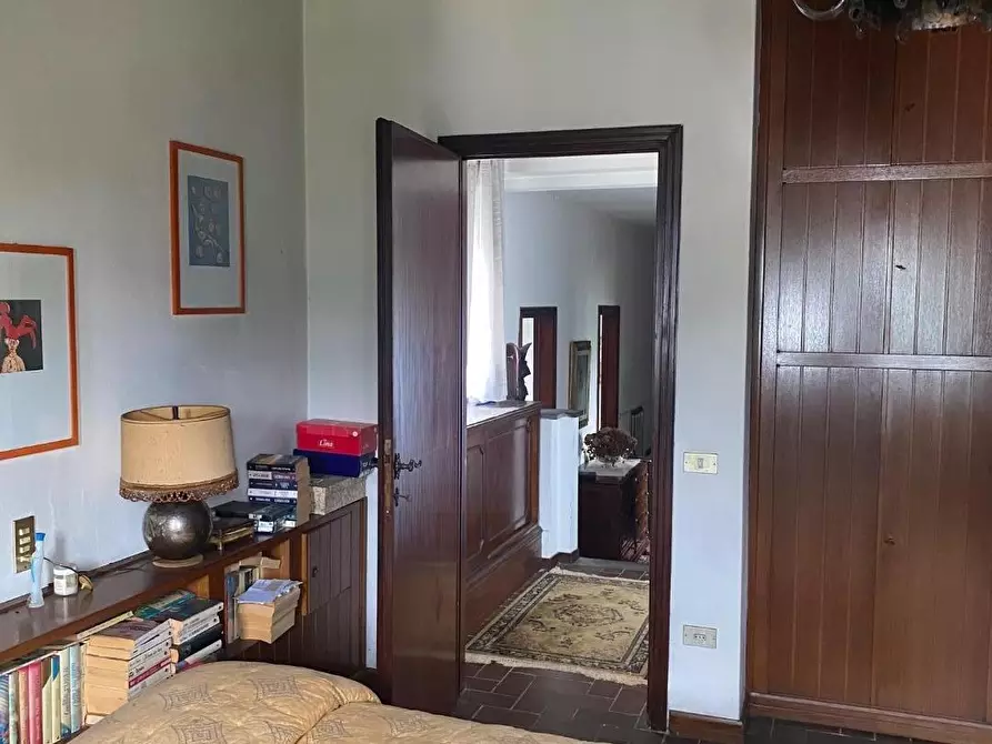 Immagine 26 di Villa in vendita  a Viareggio