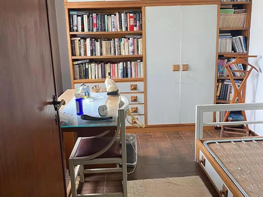 Immagine 34 di Villa in vendita  a Viareggio