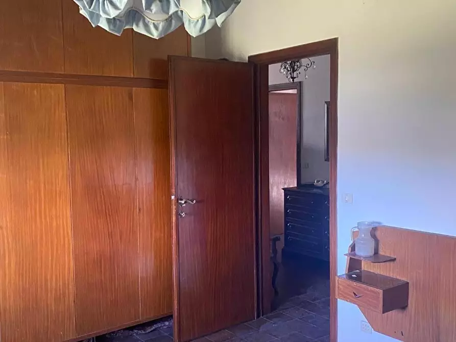 Immagine 47 di Villa in vendita  a Viareggio