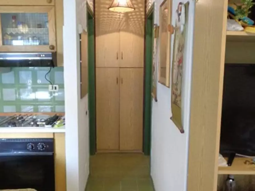 Immagine 8 di Appartamento in affitto  a Massa