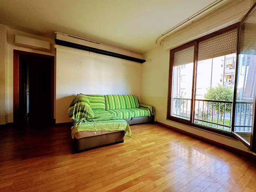 Immagine 5 di Appartamento in vendita  a Campiglia Marittima