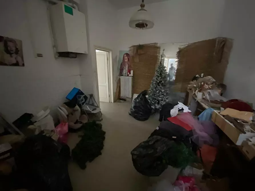 Immagine 9 di Negozio in vendita  a Santa Croce Sull'arno