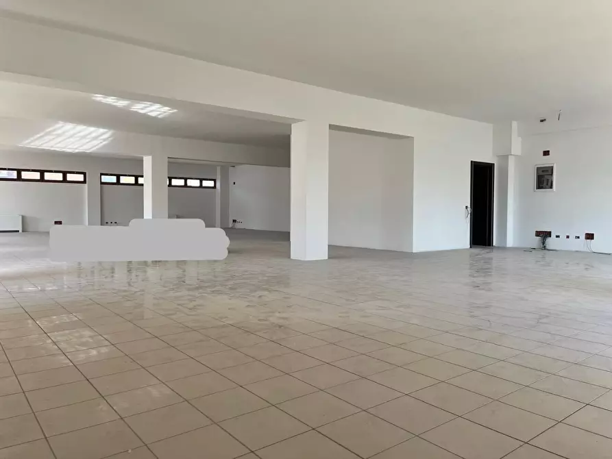 Immagine 5 di Ufficio in vendita  a Quarrata