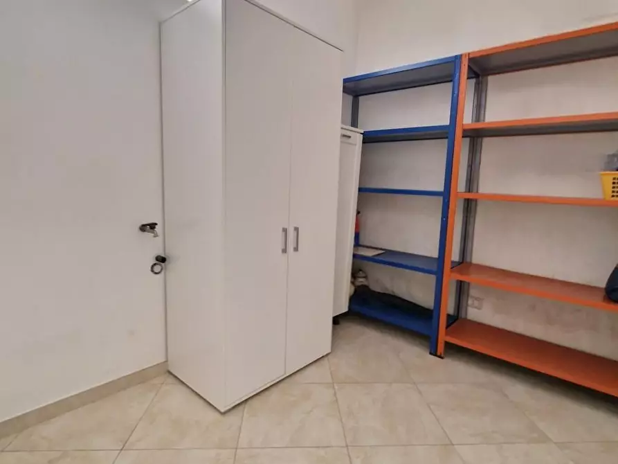 Immagine 15 di Appartamento in vendita  a Carrara