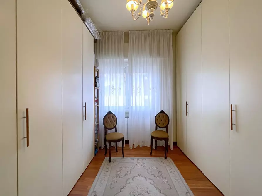 Immagine 47 di Casa indipendente in vendita  a Viareggio