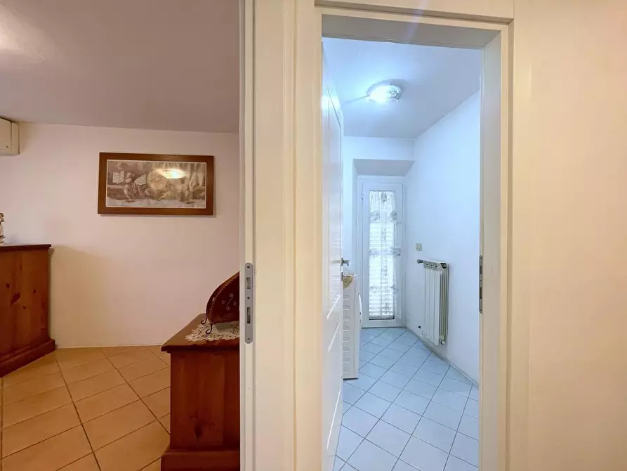 Immagine 19 di Casa indipendente in vendita  a Viareggio