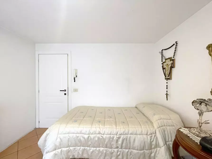 Immagine 13 di Casa indipendente in vendita  a Viareggio