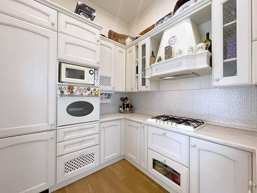 Immagine 33 di Casa indipendente in vendita  a Viareggio